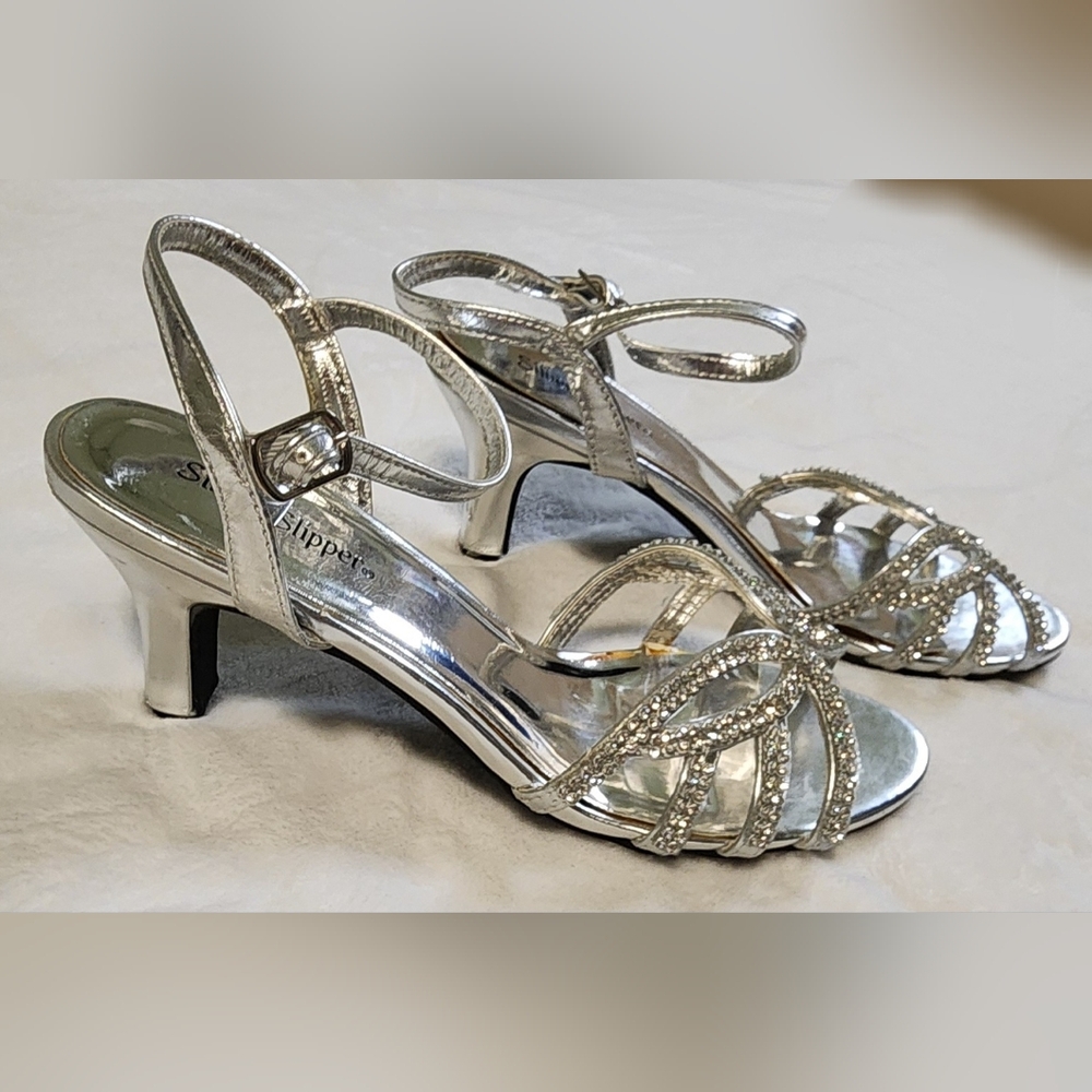 Silver‎ Rhinestone Beaded Strappy Heels by Silver Slipper, EUC, Size 7 - Picture 2 of 4